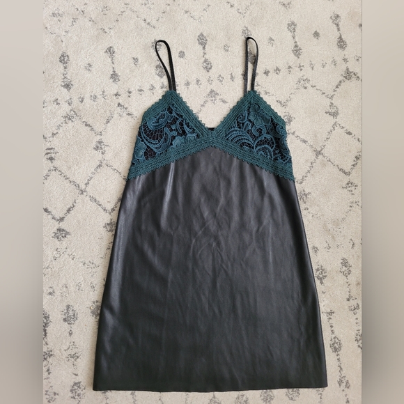 Zara Black Green Laced Faux Leather Mini Slip Dress Size M - Picture 3 of 4